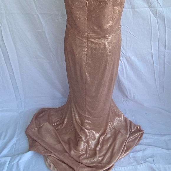 Dress the Population Ellen Sequined Mermaid Gown - Picture 5 of 7